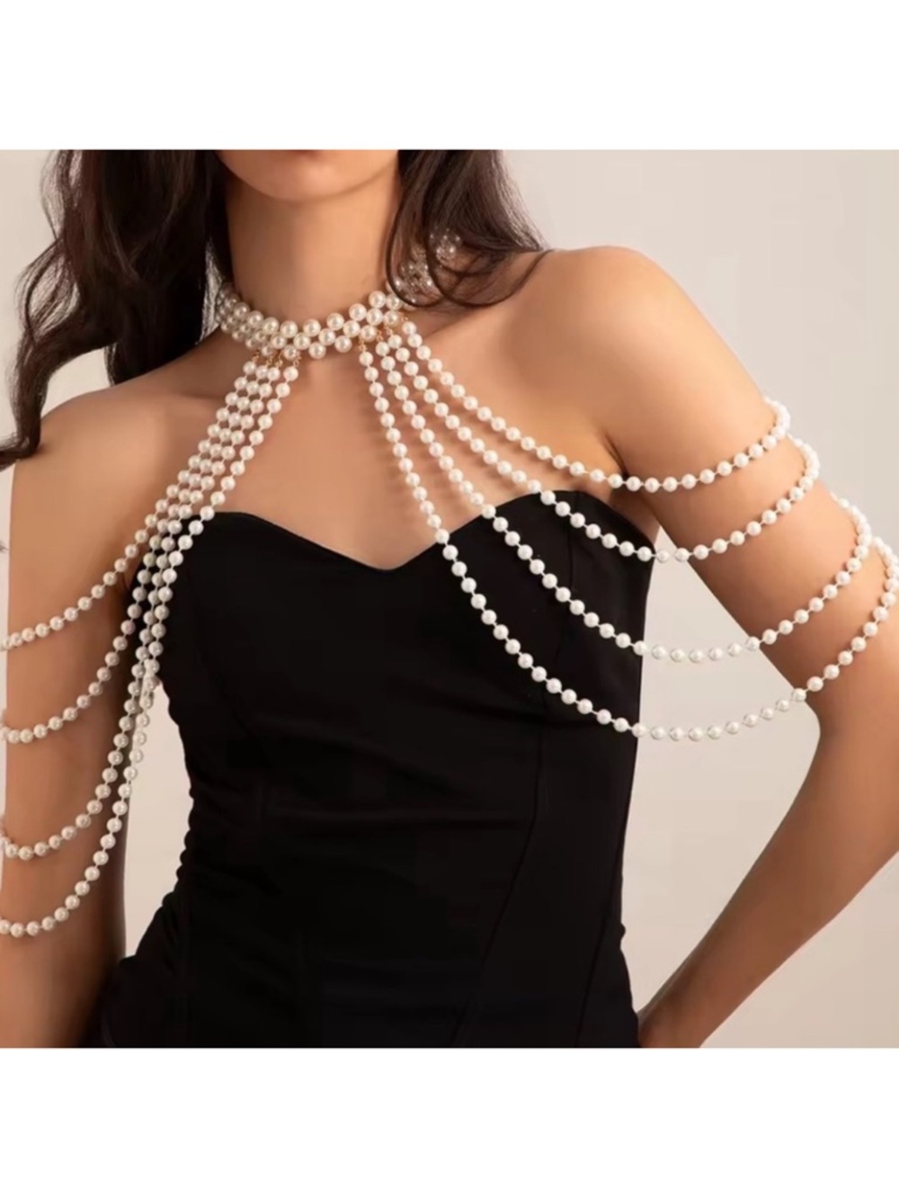 New! White Pearl Necklace